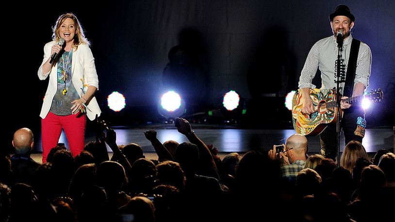 LOS ANGELES, CA - MAY 22:  Singer Jennifer Nettles (L) and musician Kristian Bush of Sugarland perform at the Greek Theatre on May 22, 2012 in Los Angeles, California.  (Photo by Kevin Winter/Getty Images)