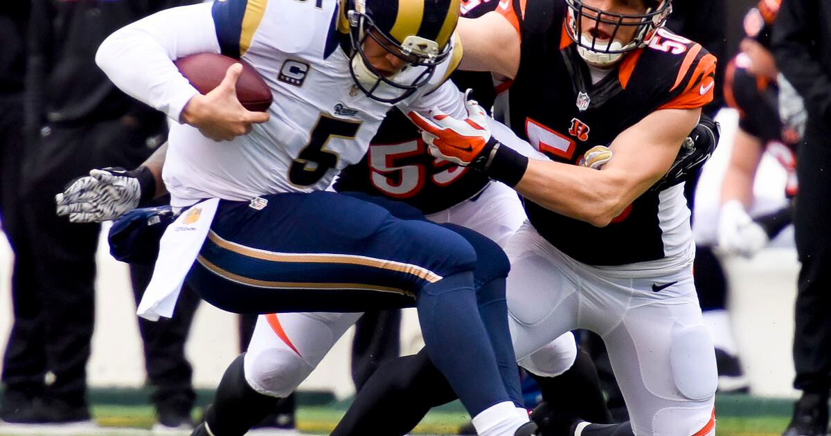 Falcons agree to terms with A.J. Hawk