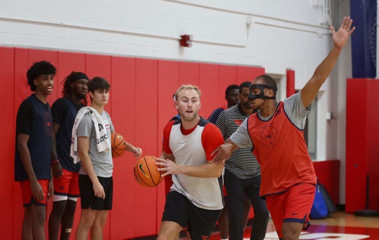 Dayton preseason practice