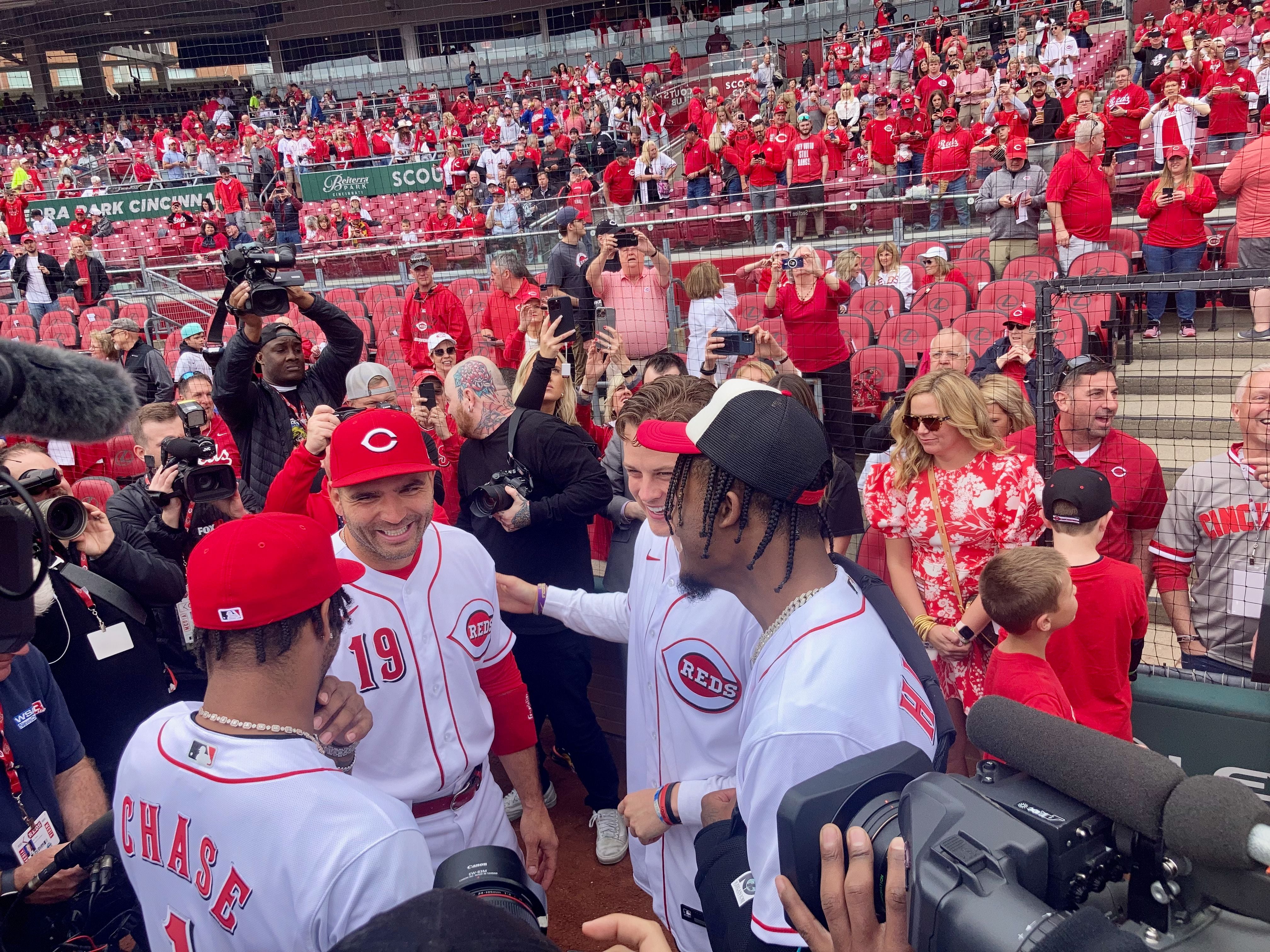 Joe Burrow throws first pitch, 04/12/2022