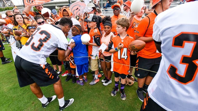 Broncos training camp: 14 practices are open to fans, public