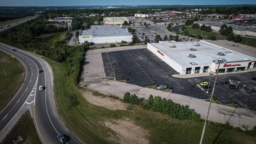 Northern Tool & Equipment plans to construct a new location on the northeast corner of Interstate 75 and Ohio 725. The high-profile site would be constructed next to a Bob's Discount Furniture. JIM NOELKER/STAFF
