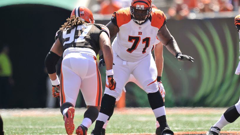 Bengals head coach won't reveal starting right tackle for Monday