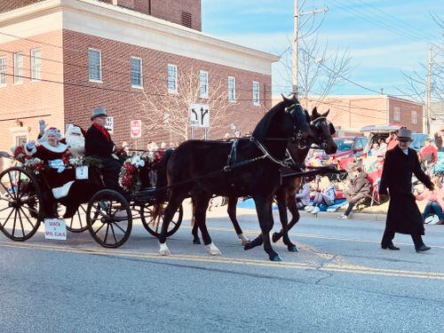 Lebanon Christmas Parade 2022 Photos: Lebanon Horse-Drawn Carriage Parade 2021