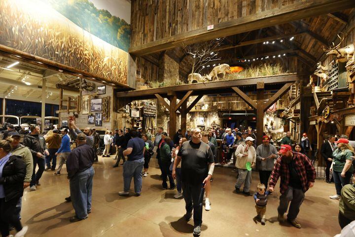 022124 Bass Pro Shops