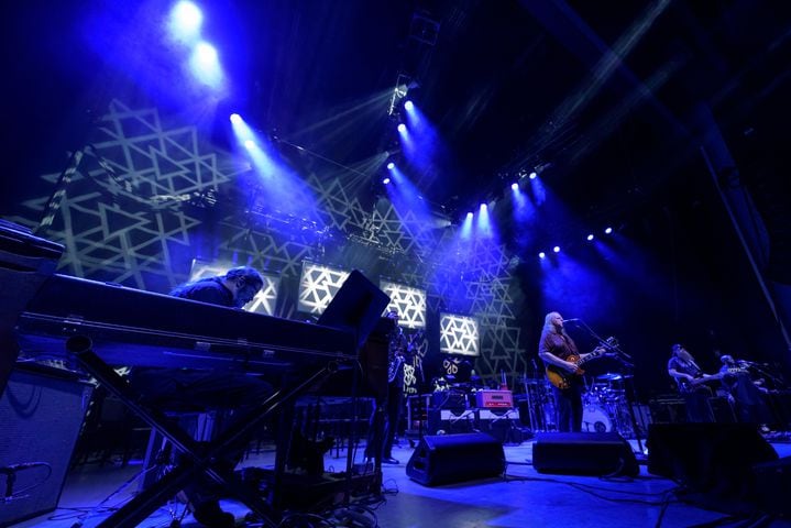 PHOTOS: Warren Haynes Band live at Rose Music Center