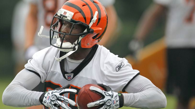 Cincinnati Bengals wide receiver Chad Ochocinco (85) makes a nice