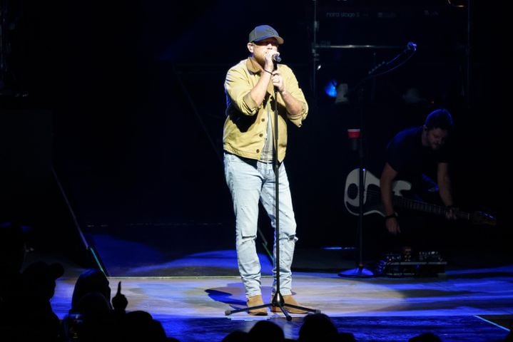 PHOTOS: Cole Swindell with Noah Hicks live at Rose Music Center