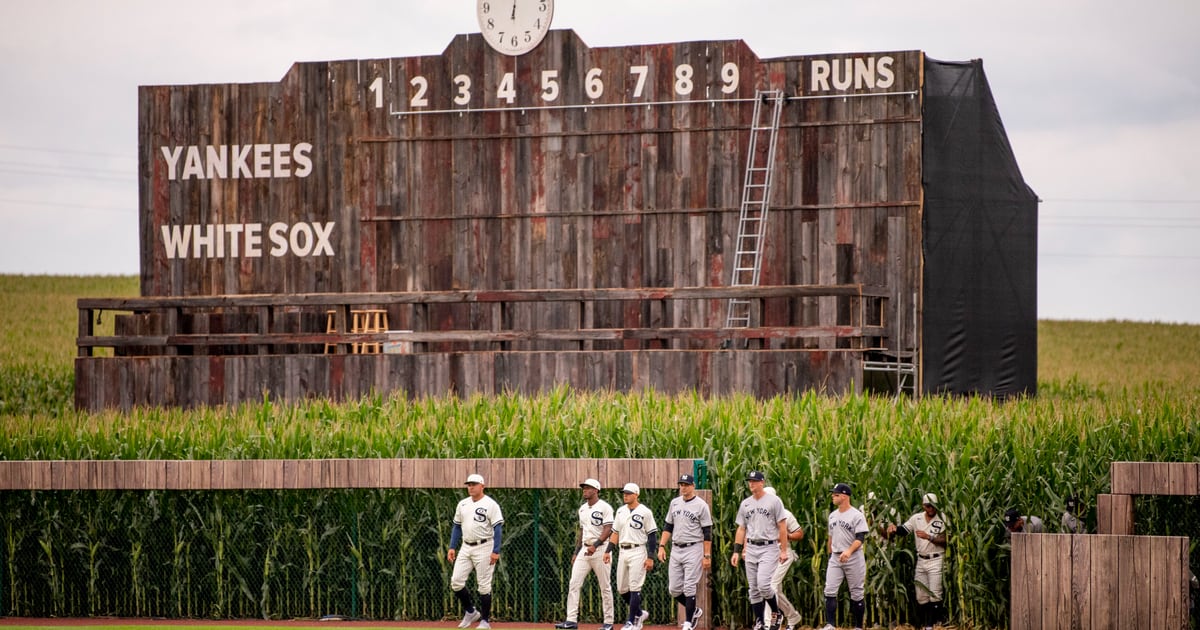 Cincinnati Reds to face Chicago Cubs at Field of Dreams in 2022