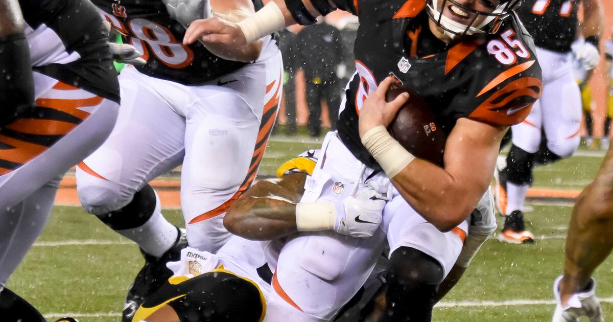 Tyler Eifert Could Miss Season Opener Due to Surgery?