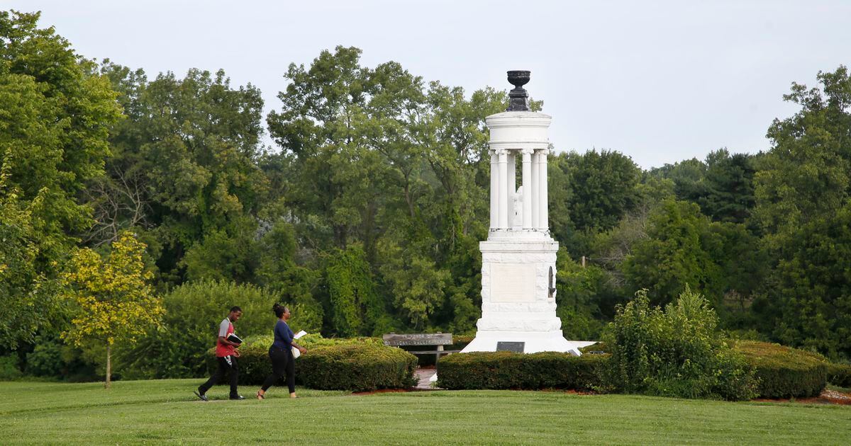 Wilberforce University hires two new vice presidents