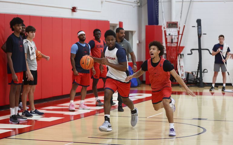 Dayton preseason practice