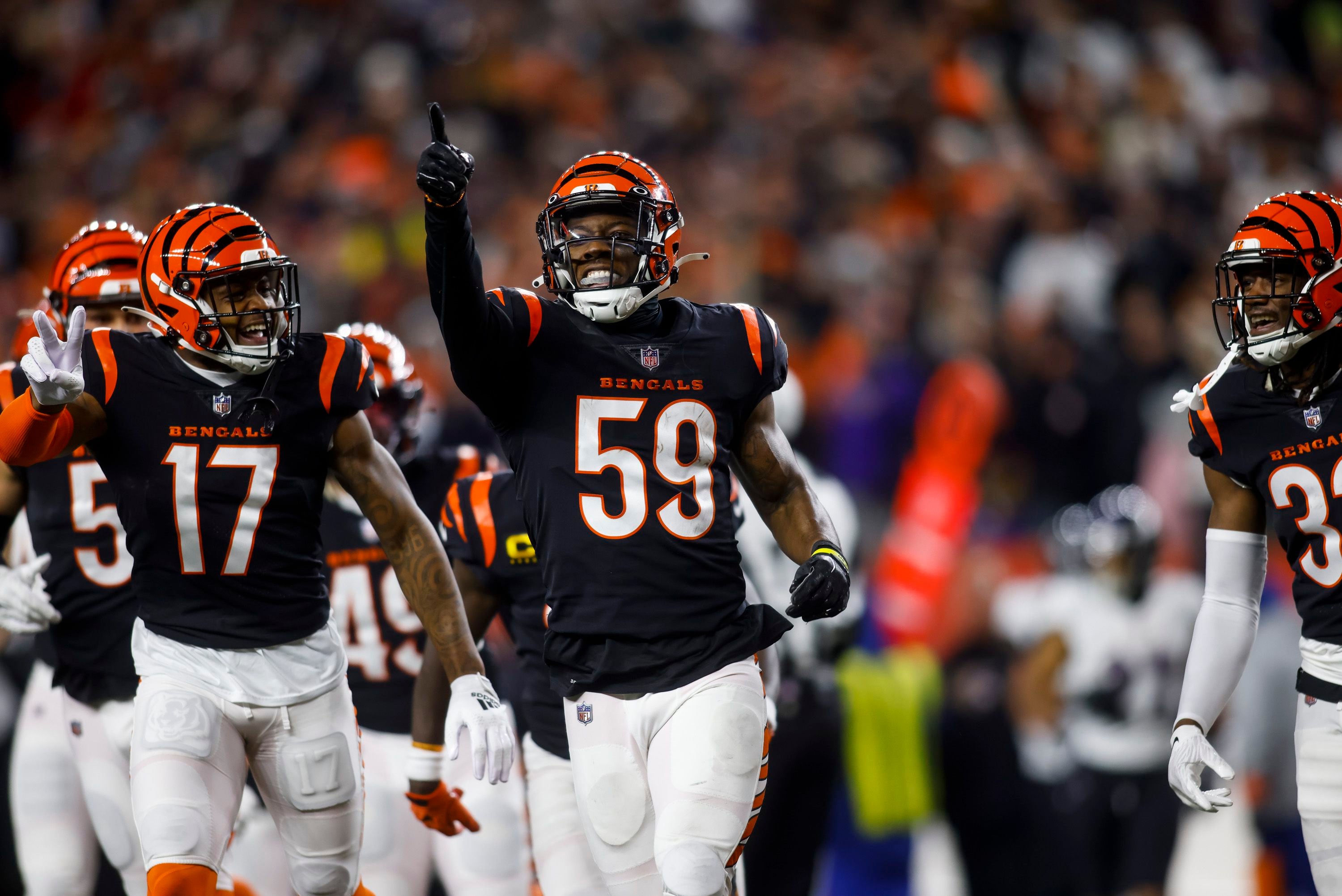 Cincinnati Bengals linebacker Akeem Davis-Gaither (59) lines up for the  play during an NFL wild-card football game against the Baltimore Ravens on  Sunday, Jan. 15, 2023, in Cincinnati. (AP Photo/Emilee Chinn Stock