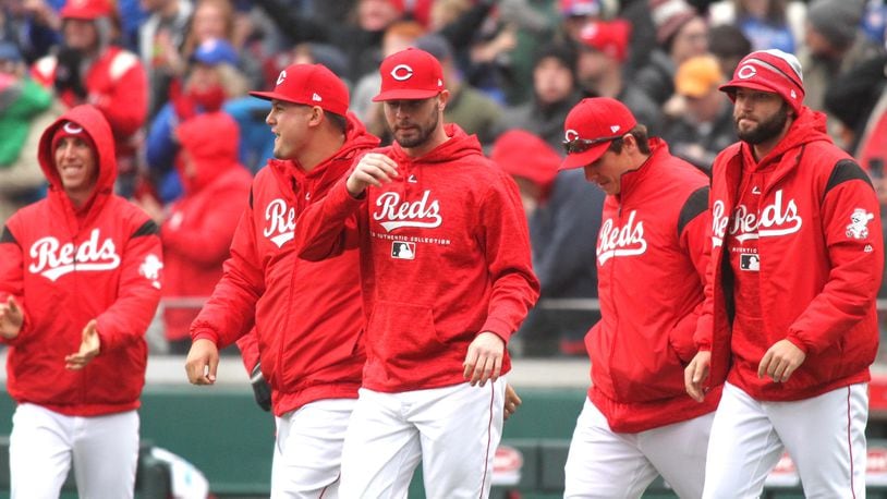 Reds' bullpen struggles in loss to Cubs