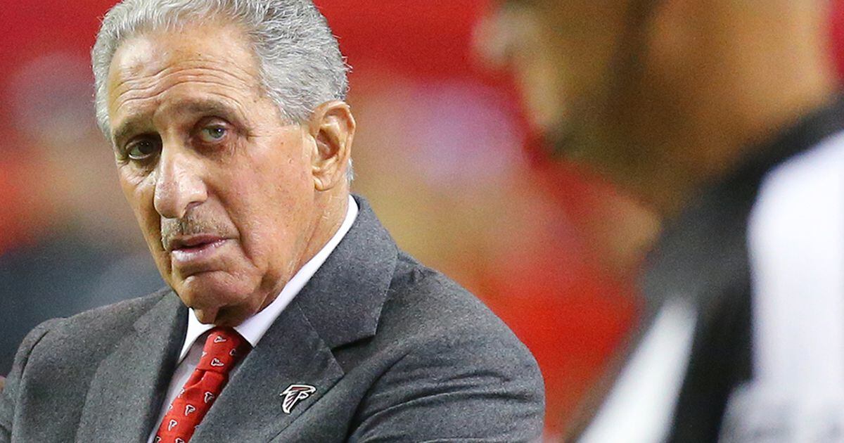 Falcons' Arthur Blank on Michael Vick: 'Deeply disappointed and