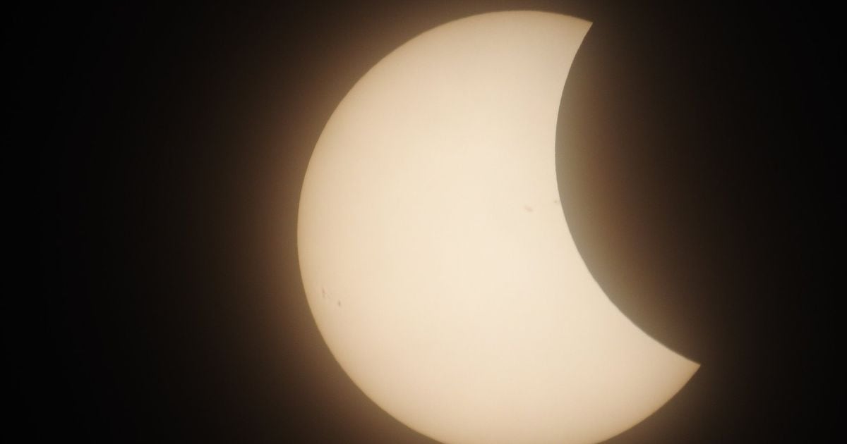 Solar eclipse captures attention in Dayton, hints of 2024