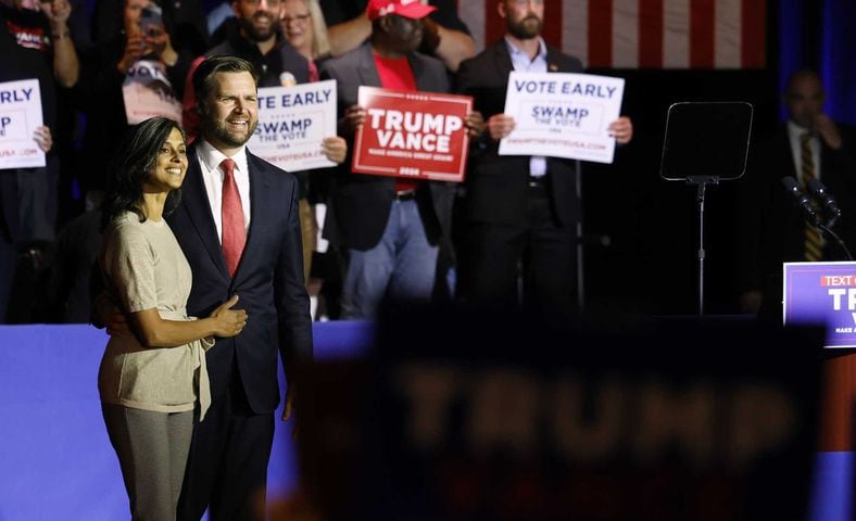 J.D. Vance speaks at Middletown rally