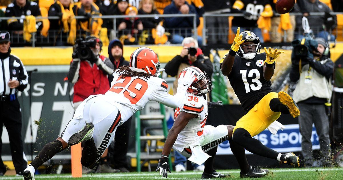 Steelers players arrive at anticipated Browns rematch wearing