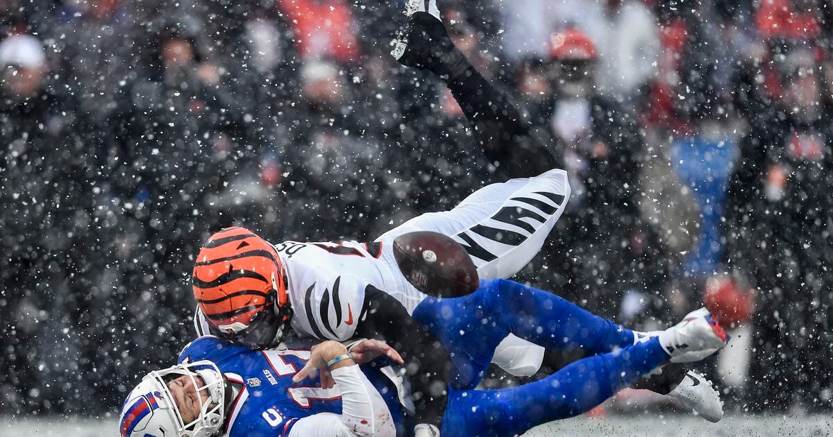 Bengals' Joe Burrow on tickets sold for neutral site AFC championship game:  'Better send those refunds'