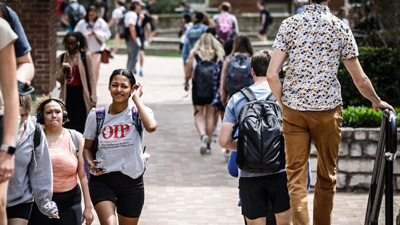UD students walk to and from class Thursday April 20, 2023. The university is looking to raise $400 million for scholarships, faculty and academic programs. JIM NOELKER/STAFF