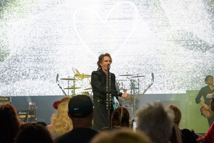 PHOTOS: Rick Springfield & Richard Marx with Stranger live at Fraze Pavilion