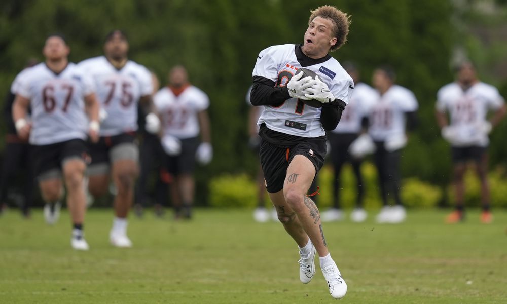 Cincinnati Bengals wide receiver Jermaine Burton catches a pass during the NFL football team's practice on Tuesday, May 14, 2024, in Cincinnati. (AP Photo/Carolyn Kaster)