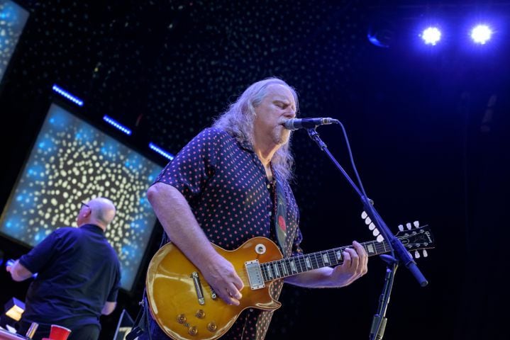 PHOTOS: Warren Haynes Band live at Rose Music Center