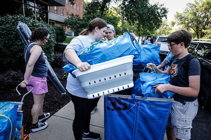 UD students begin to move into dorms