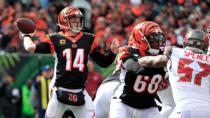 Cincinnati Bengals quarterback Dalton plans to keep playing