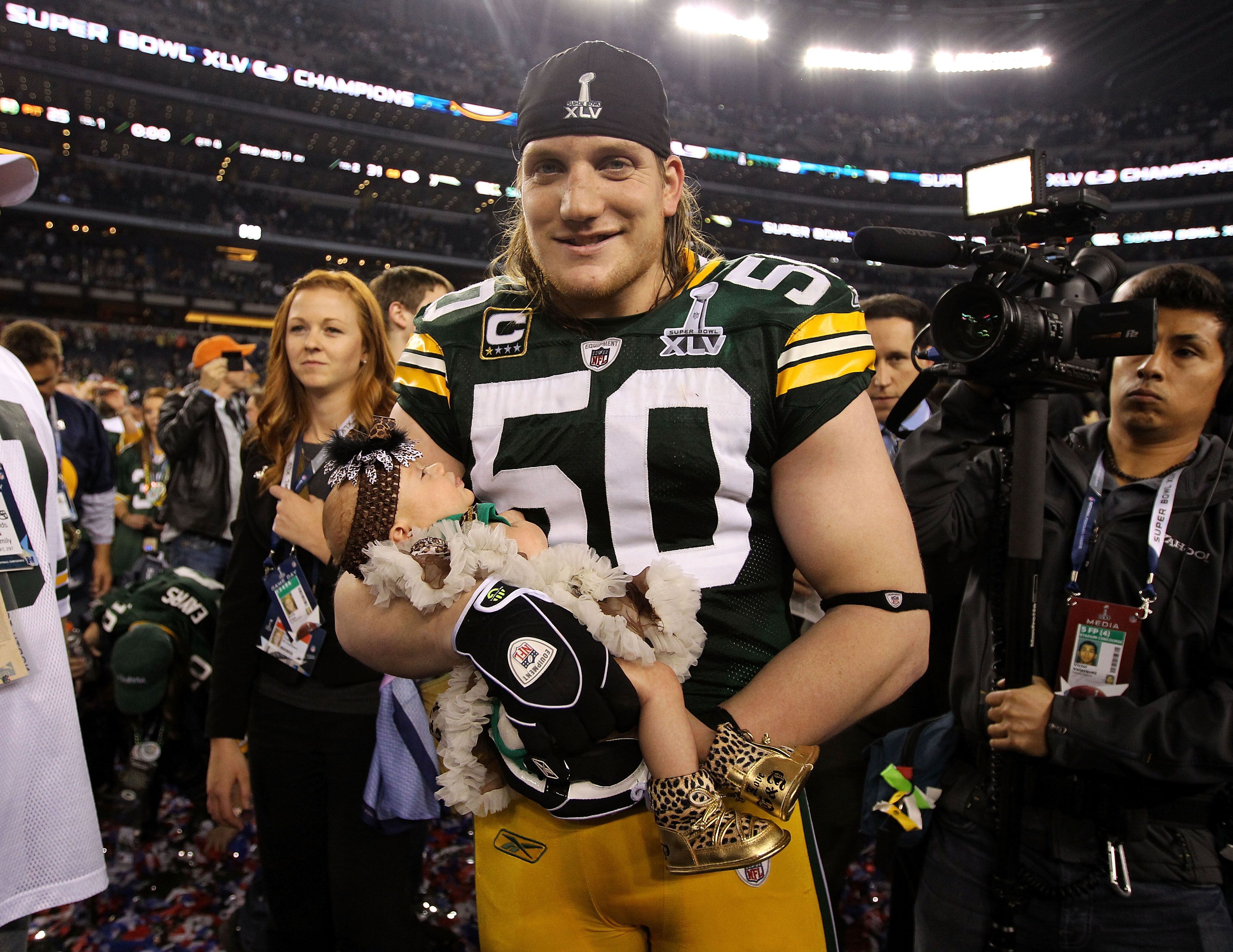 Ohio State great A.J. Hawk officially retires from the NFL as a