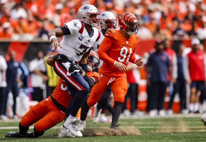 090824 Bengals vs Patriots football