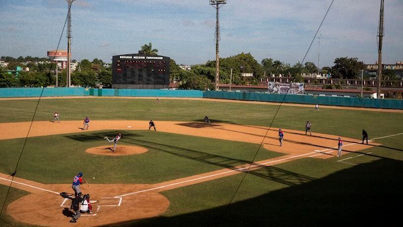 Jose Abreu, Alexei Ramirez to return to Cuba on MLB tour