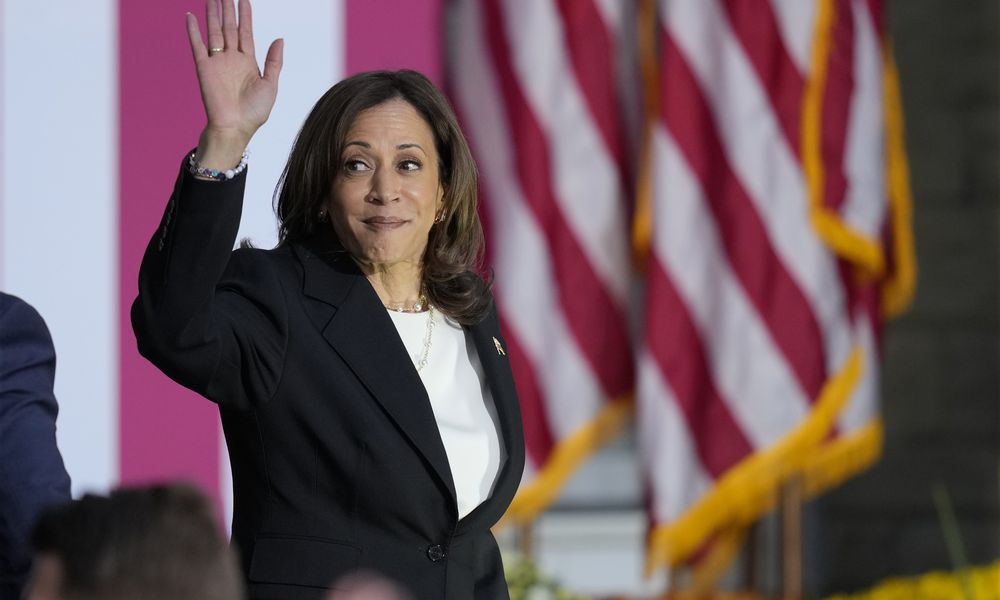 Democratic presidential nominee Vice President Kamala Harris waves as she departs after speaking at a campaign rally at Ripon College, Thursday, Oct. 3, 2024, in Ripon, Wis. (AP Photo/Charlie Neibergall)