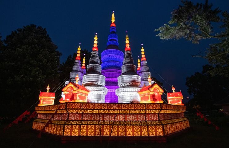 Asian Lantern Festival lights up zoo with 40 interactive displays