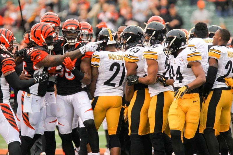 Bengals, Steelers mix it up before game