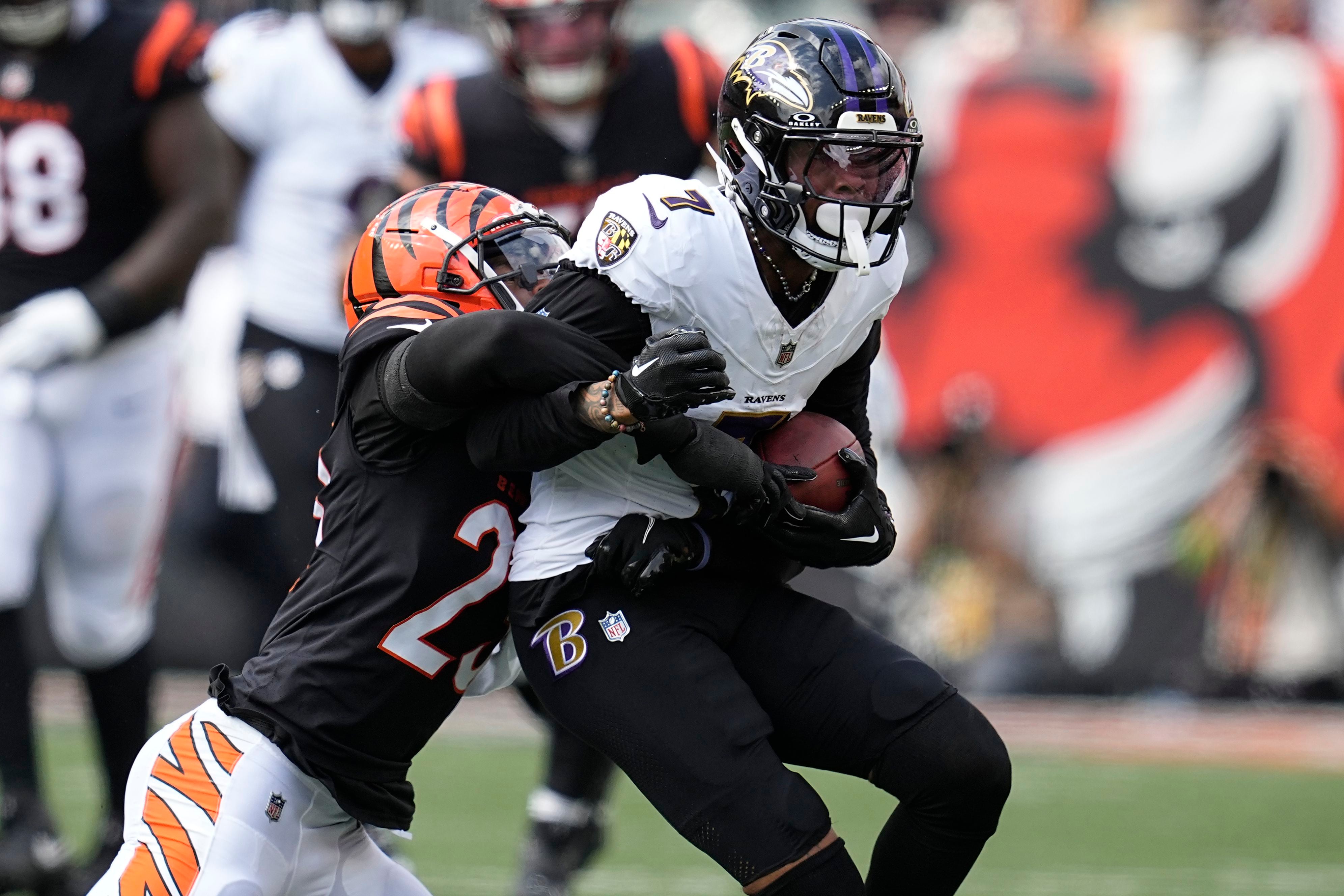 12,743 Cincinnati Bengals V Baltimore Ravens Photos & High Res