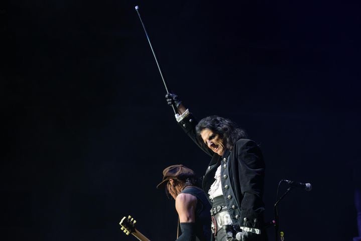 PHOTOS: Alice Cooper Live at Hobart Arena in Troy