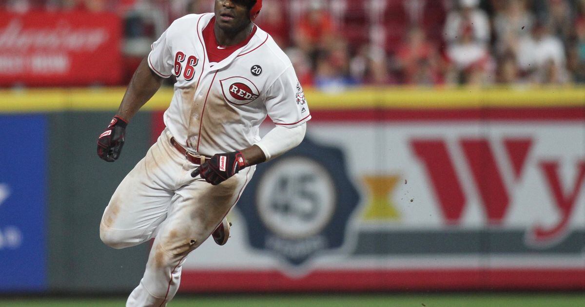 Yasiel Puig: Why did the Reds keep him in game through trade talks?