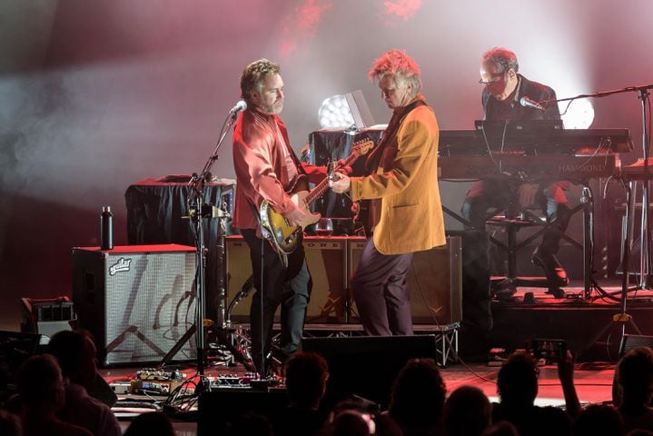 PHOTOS: Crowded House live at Rose Music Center