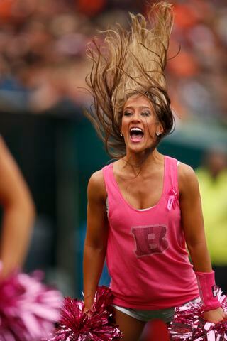 Photos: NFL cheerleaders take the field - Week 6