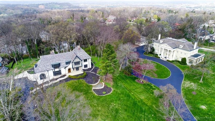 PHOTOS: Oakwood home with stunning views of Hawthorn Hill on market for $1.2 million