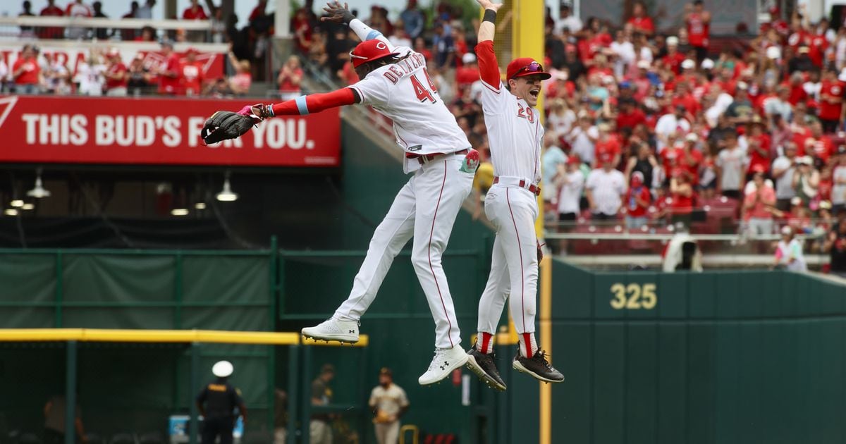 Cincinnati Reds back home after winless road trip