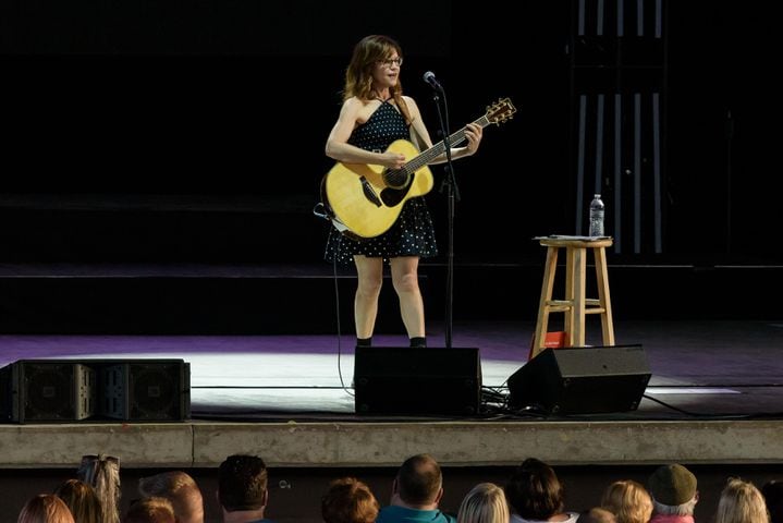 PHOTOS: Straight No Chaser & Lisa Loeb live at Rose Music Center