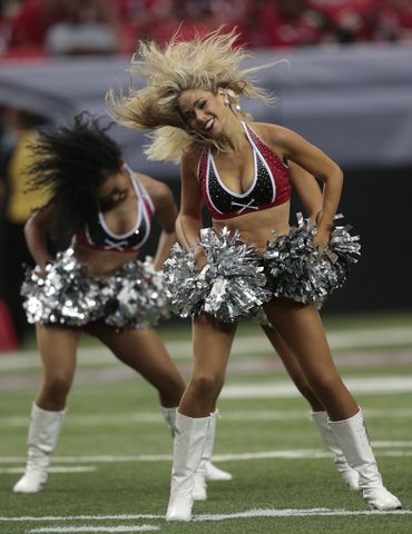 2014 New England Patriots Cheerleaders – Ultimate Cheerleaders