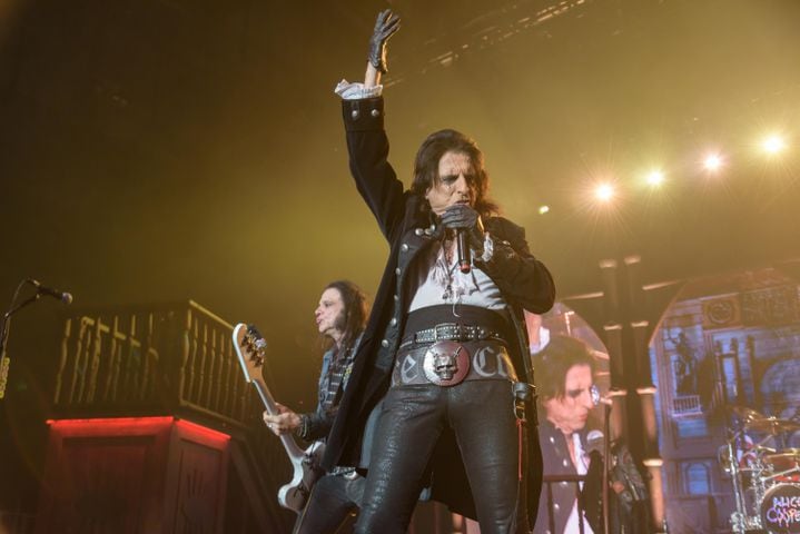 PHOTOS: Alice Cooper Live at Hobart Arena in Troy