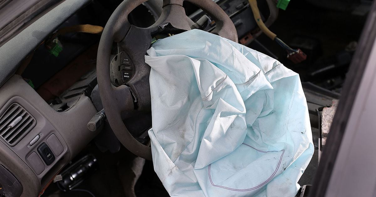Airbag Center: Knee Airbags
