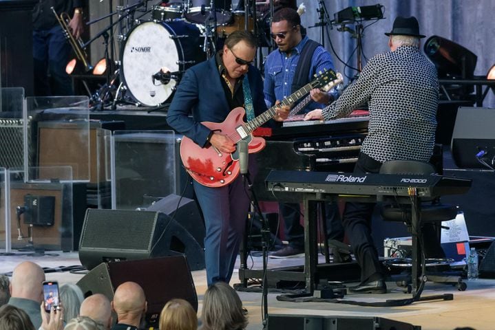 PHOTOS: Joe Bonamassa live at Fraze Pavilion