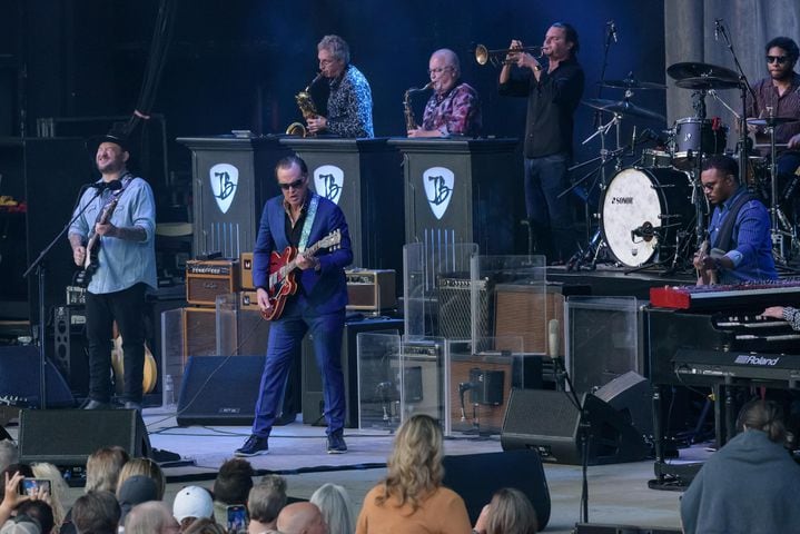 PHOTOS: Joe Bonamassa live at Fraze Pavilion