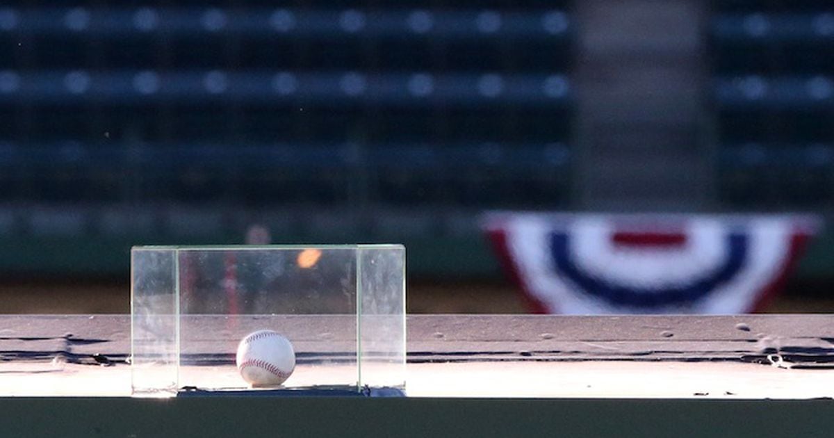 Kyle Schwarber video board shot secures place in Cubs lore