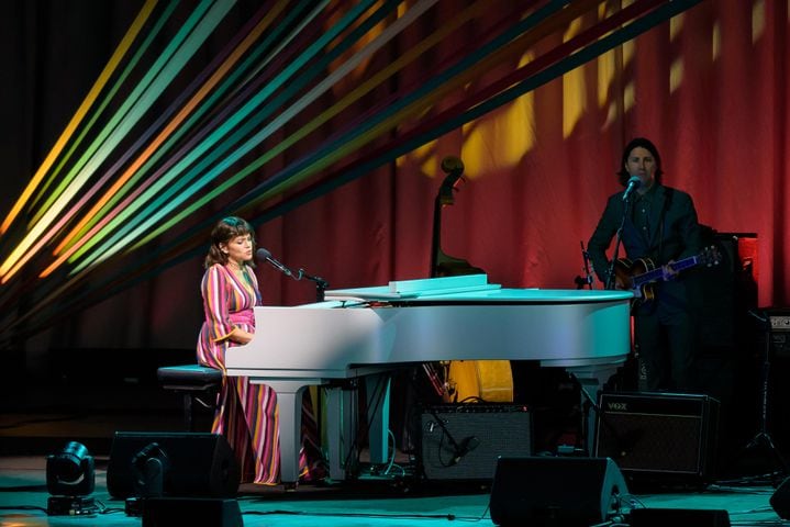 PHOTOS: Norah Jones with Mavis Staples live at Rose Music Center